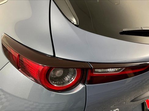 Used 2021 MAZDA CX-30 AWD 2.5 S w/ Premium Package image 23