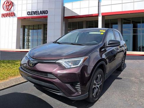 Used 2018 Toyota RAV4 LE w/ All Weather Liner Package image 3