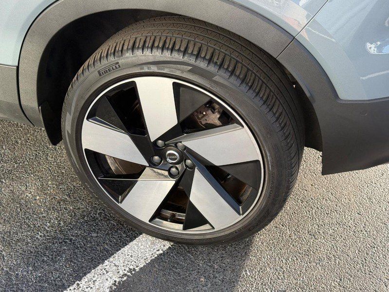 Certified 2023 Volvo C40 P8 Recharge Ultimate AWD/4WD image 8