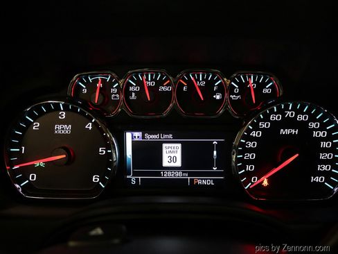 Used 2019 Chevrolet Tahoe LT image 19