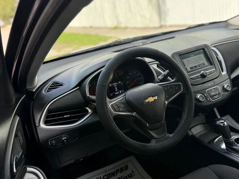 Used 2017 Chevrolet Malibu LS image 13