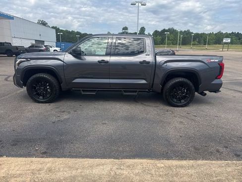 Used 2023 Toyota Tundra SR5 AWD/4WD image 5
