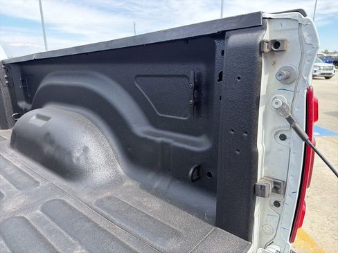 Used 2024 RAM 2500 Laramie AWD/4WD image 8
