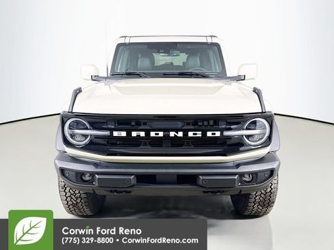 New 2026 Ford Bronco Outer Banks w/ Sasquatch Package AWD/4WD image 2