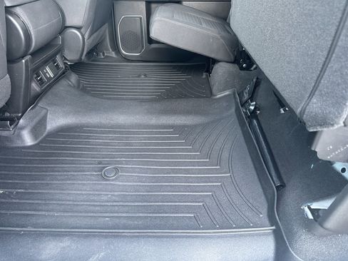 Used 2023 Chevrolet Silverado 1500 LT image 50