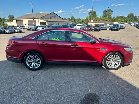 Used 2013 Ford Taurus Limited FWD image 4