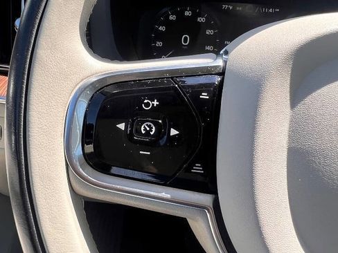 Used 2019 Volvo XC60 T5 Inscription w/ Protection Package Premier image 21