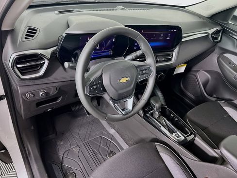 New 2026 Chevrolet TrailBlazer LT w/ LT Cold Weather Package AWD/4WD image 9