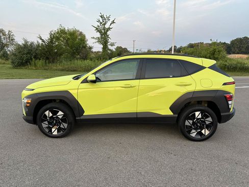 Used 2024 Hyundai Kona SEL AWD/4WD image 2