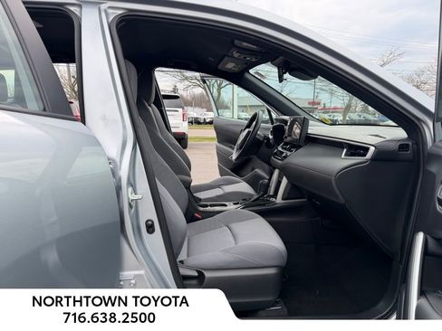 Used 2024 Toyota Corolla Cross AWD Hybrid image 11