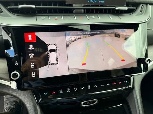 New 2026 Jeep Grand Cherokee Limited w/ Luxury Tech Group II image 9