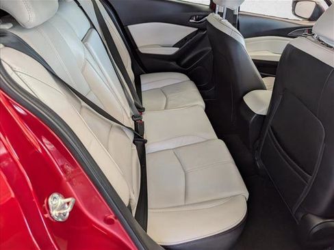 Used 2018 MAZDA MAZDA3 Grand Touring image 20