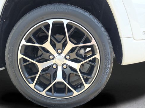Used 2022 Jeep Grand Cherokee Summit AWD/4WD image 61