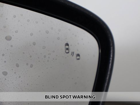 Used 2020 Ford Escape SE image 3