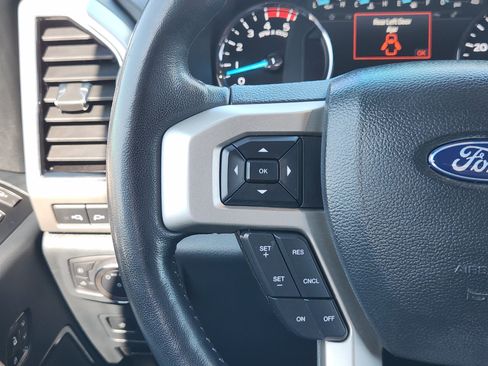 Used 2022 Ford F250 Lariat w/ Lariat Ultimate Package AWD/4WD image 28