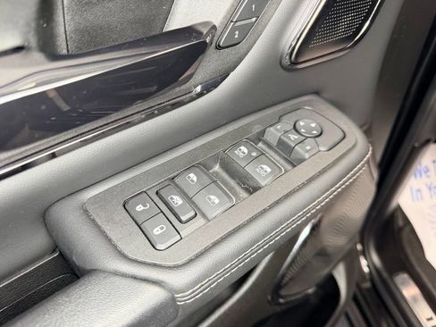 Used 2025 RAM 1500 Limited AWD/4WD image 22