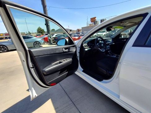 Used 2019 Kia Optima LX FWD image 13