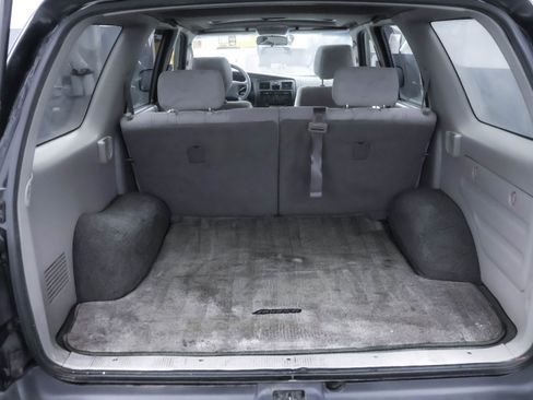 Used 2001 Toyota 4Runner SR5 image 16