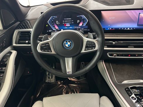 Used 2024 BMW X5 xDrive50e w/ Executive Package AWD/4WD image 30