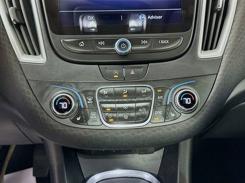 Used 2022 Chevrolet Malibu LT FWD image 16