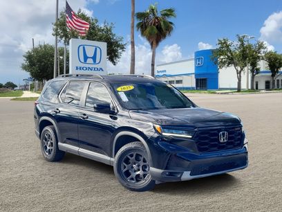 Used 2025 Honda Pilot TrailSport