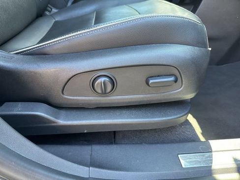 Used 2020 GMC Terrain Denali w/ Denali Premium Package FWD image 21