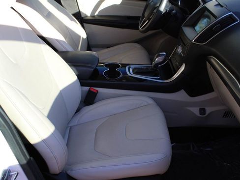 Used 2017 Ford Edge Titanium w/ Equipment Group 301A image 15