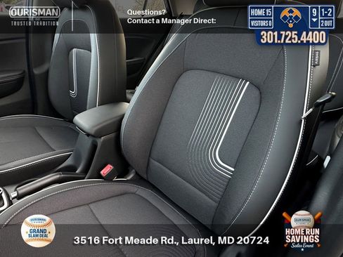 Used 2025 Hyundai Venue Limited FWD image 14