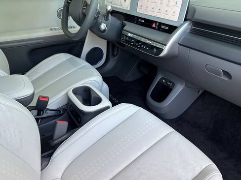 Used 2024 Hyundai Ioniq 5 Limited RWD image 16