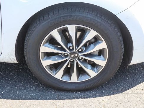 Used 2015 Kia Sedona SX FWD image 12