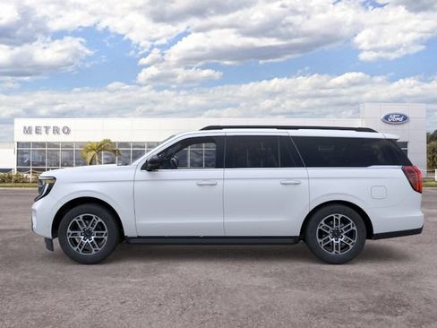 New 2026 Ford Expedition Max Active RWD image 3