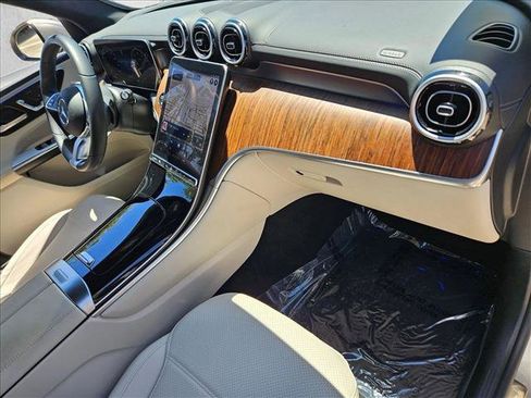 Certified 2023 Mercedes-Benz GLC 300 image 20