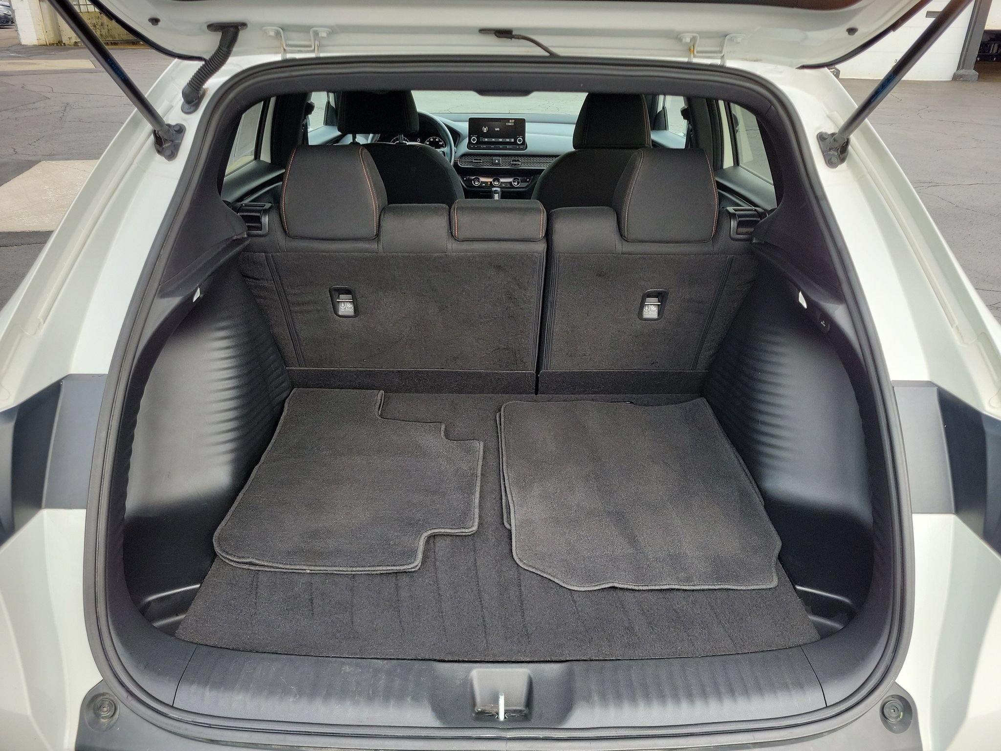 Used 2024 Honda HR-V Sport image 27