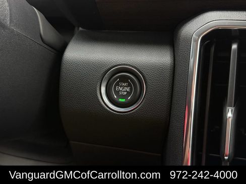 New 2026 GMC Acadia Denali Ultimate w/ LPO, Floor Liner Package AWD/4WD image 19