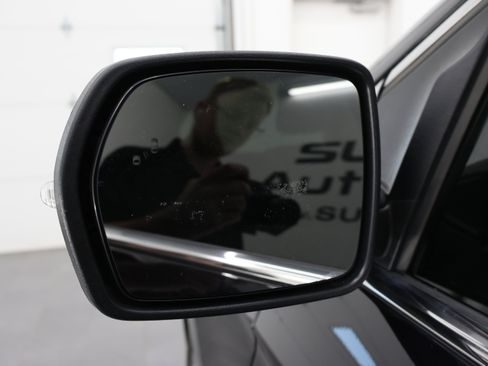Used 2020 Ford Edge Titanium w/ Class II Trailer Tow Package AWD/4WD image 40