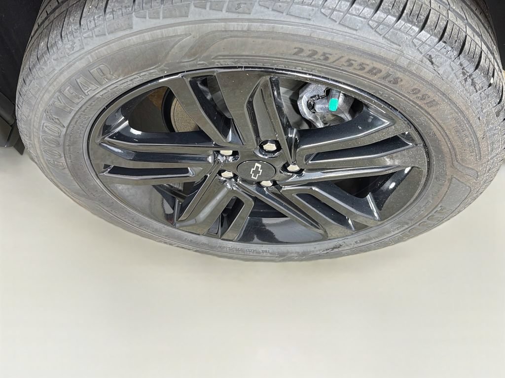 Used 2024 Chevrolet Trax ACTIV w/ Sunroof Package FWD image 30
