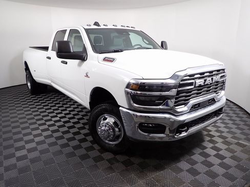 New 2026 RAM 3500 Tradesman w/ Chrome Appearance Group A image 3