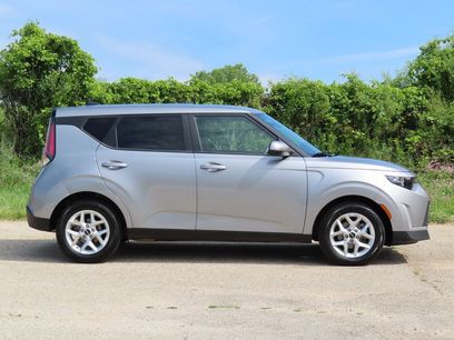 Certified 2024 Kia Soul LX w/ Option Group 015