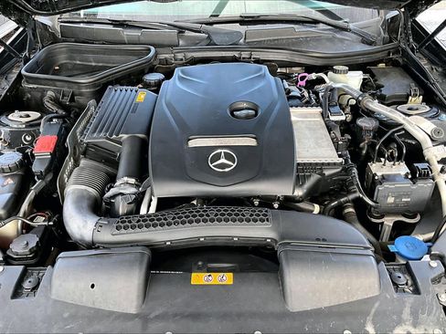 Used 2019 Mercedes-Benz SLC 300 image 32
