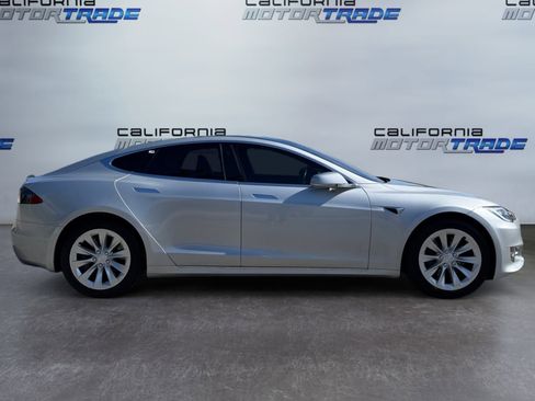 Used 2018 Tesla Model S 75D image 4
