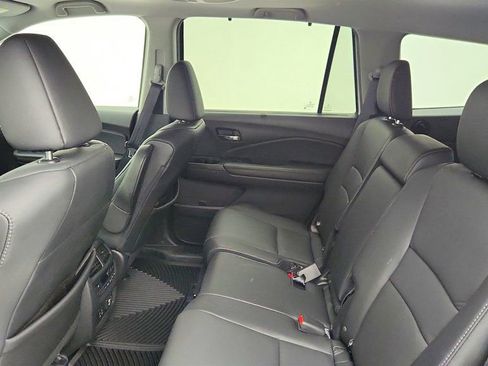 Used 2021 Honda Pilot Touring image 21