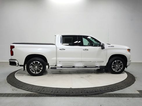 Used 2024 Chevrolet Silverado 1500 High Country AWD/4WD image 8