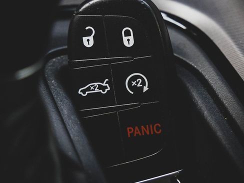 Used 2021 Dodge Challenger SXT w/ Driver Convenience Group image 6