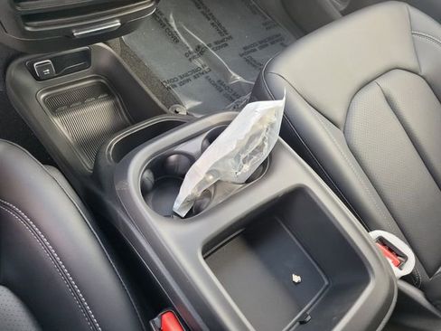 New 2026 Chrysler Pacifica Select image 24