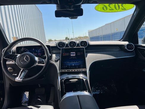 Used 2026 Mercedes-Benz GLC 300 image 16