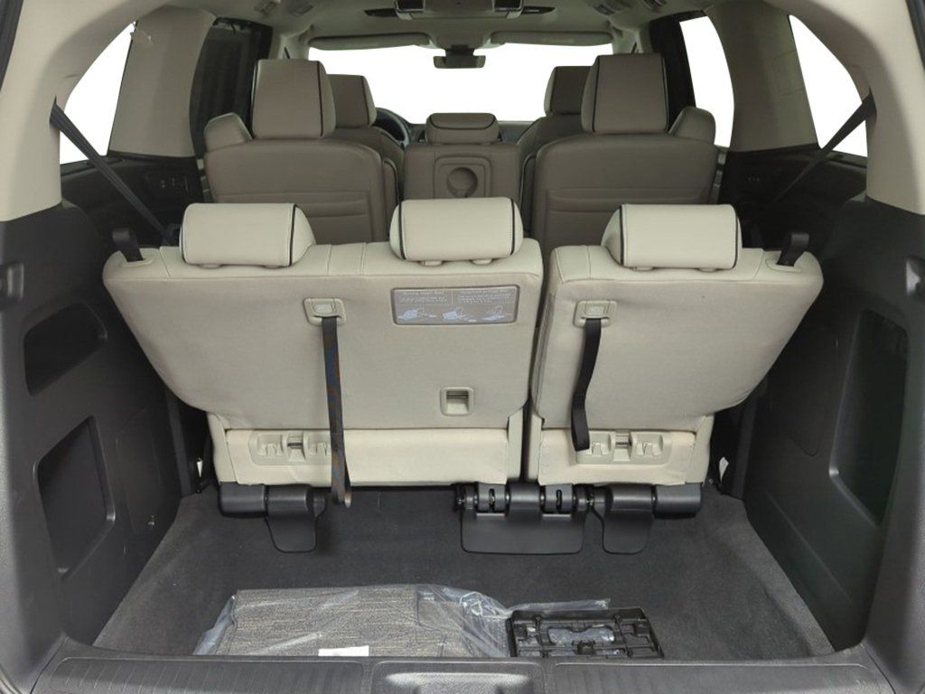 New 2026 Honda Odyssey Touring image 23