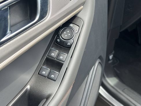 New 2026 Ford Explorer Active w/ Active Comfort Package RWD image 15