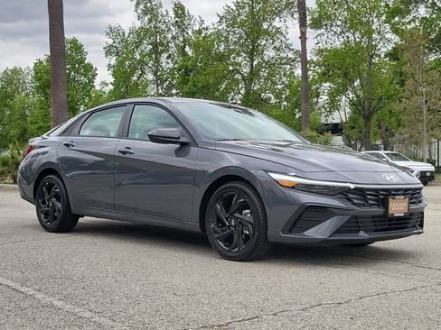 New 2026 Hyundai Elantra Sport FWD image 27