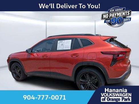 Used 2024 Chevrolet Trax ACTIV w/ Sunroof Package FWD image 5
