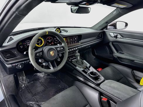 Used 2025 Porsche 911 GT3 RS RWD image 5